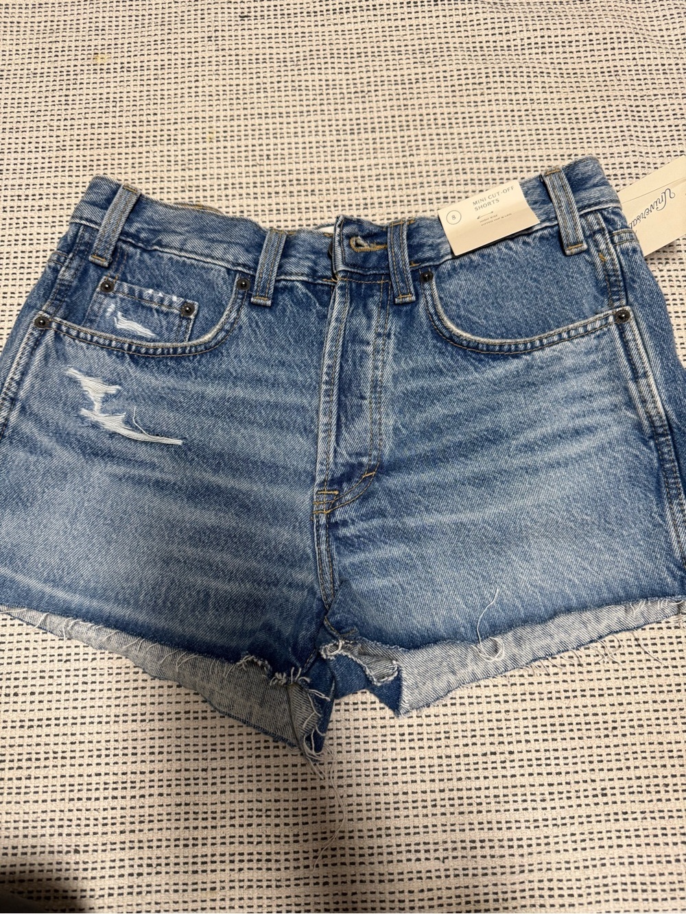 🎯50% OFF! Universal Thread High-Rise Distressed Denim Cut Off Shorts